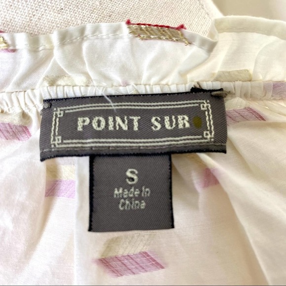 POINT SUR Ruffle Popover Blouse - Picture 6 of 7